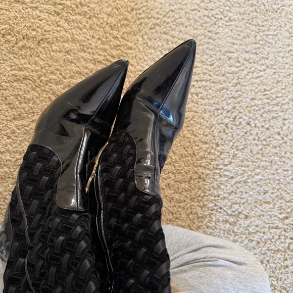 Vintage Versace Black Textured & Patent Heeled Boots Size 39 - Picture 3 of 7